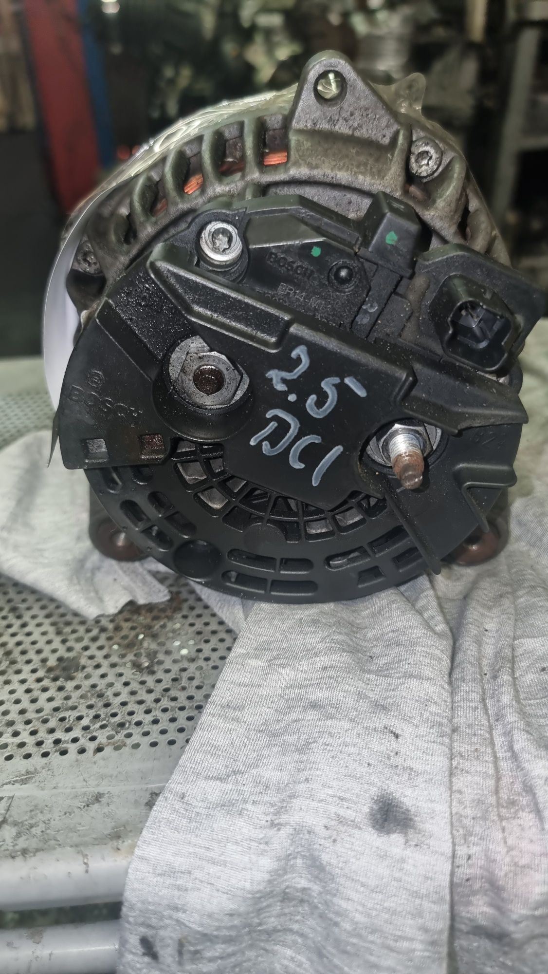 Alternator 2.5 dci renault 09860.47390