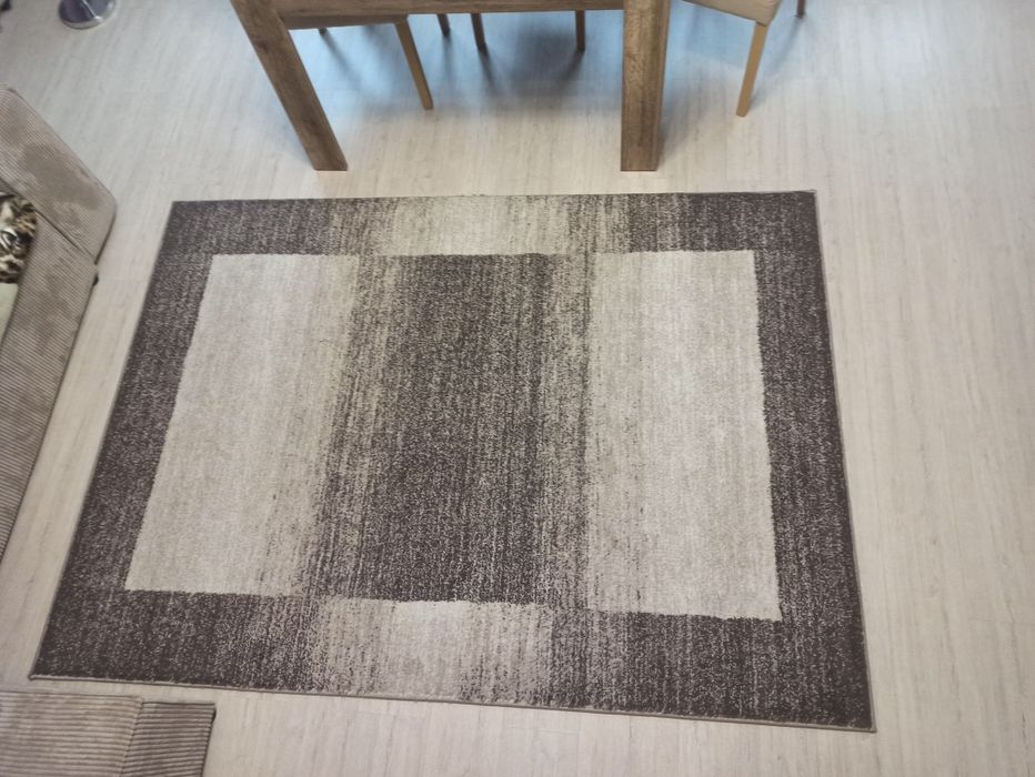 Dywan 160x220 stan bdb