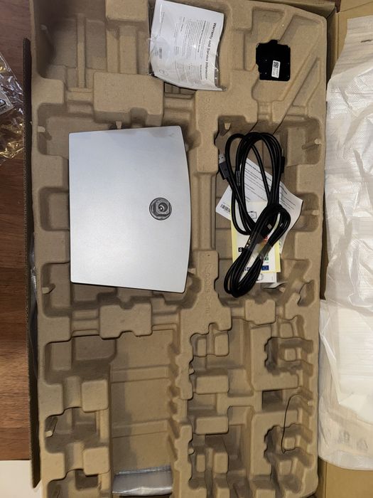 Monitor Dell P2722HE – 27” IPS USB-C – Stan jak nowy