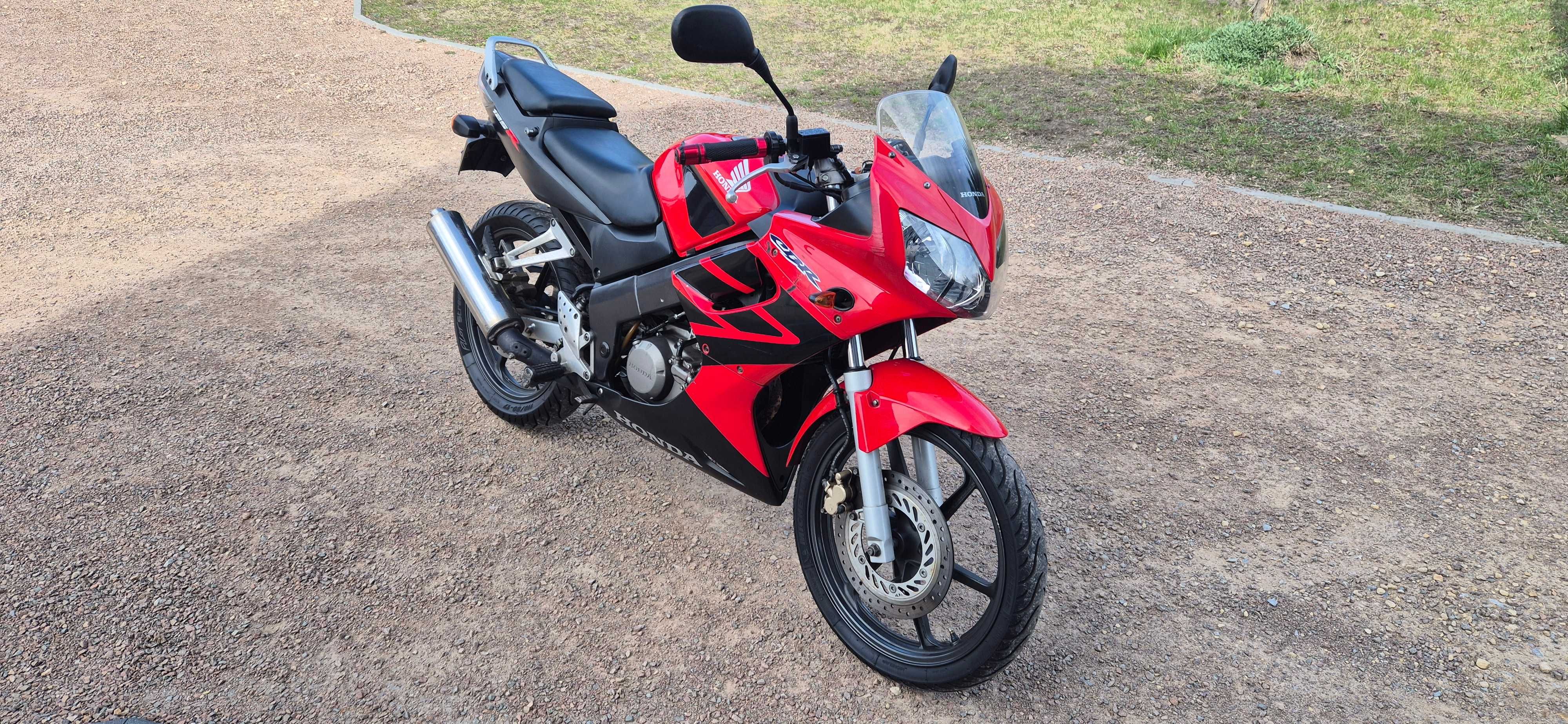 Honda CBR 125 dobry stan z Niemiec akcesoryjne manetki okazja polecam