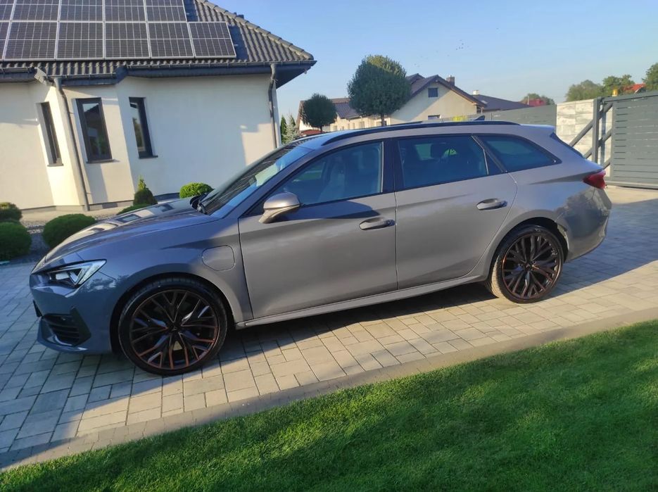 Cupra Leon Sportstourer CUPRA LEON sportstouer  1.4 e-HYBRID 245 KM DSG (PHEV)
