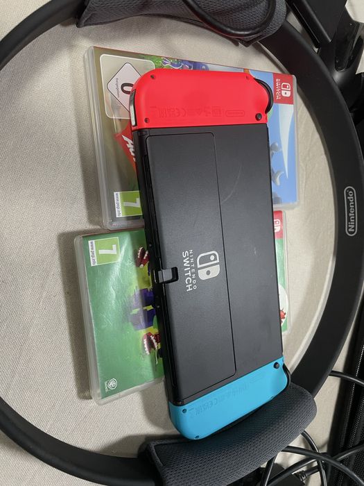 Nintendo Switch Oled + jogos + extras e acessorios