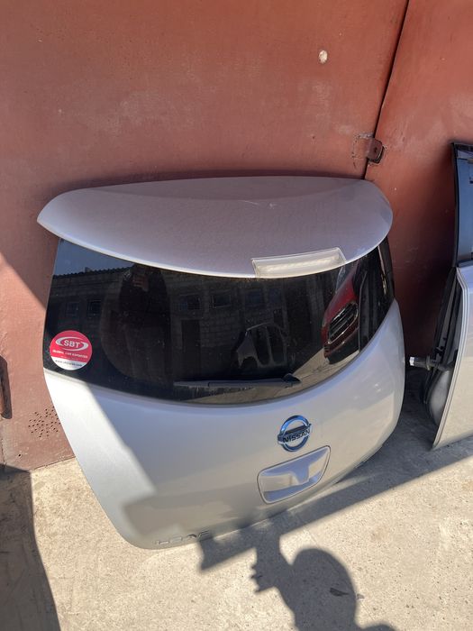 крышка багажника ниссан лиф Nissan Leaf крышка багажника ляда