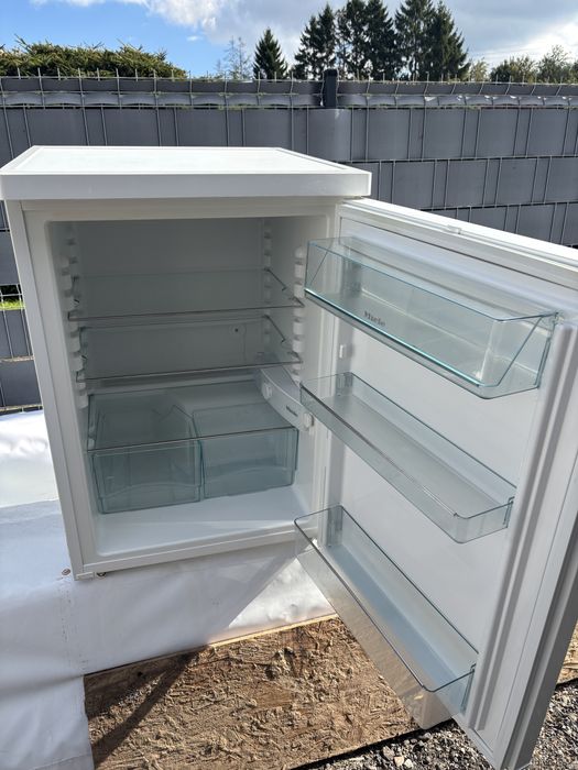 Lodówka Miele 85 cm