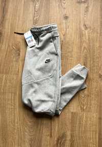 Spodnie Nike Tech Fleece