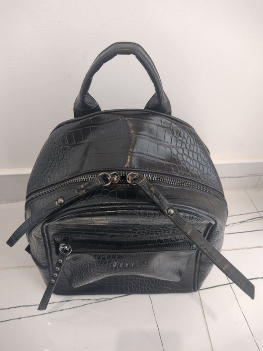 Plecak damski Mohito czarny z imitacji skóry