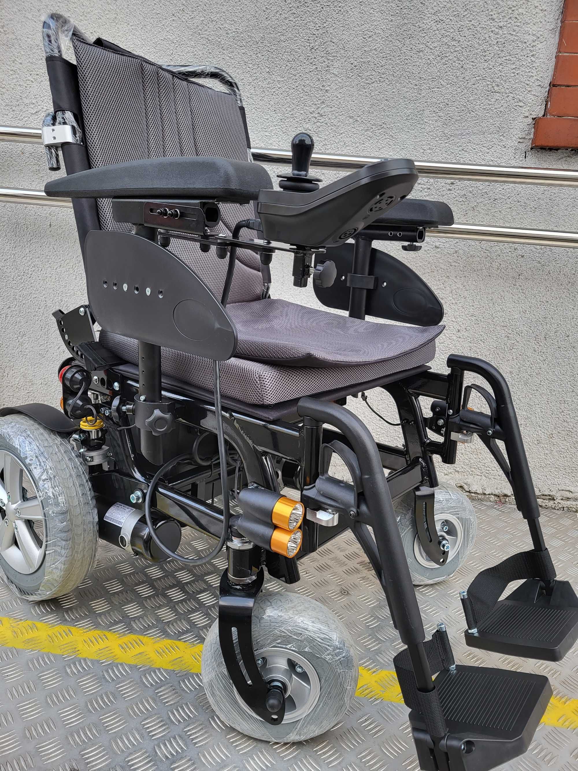 Wózek elektryczny , wielofunkcyjny MDH Limber . REFUNDACJA NFZ.