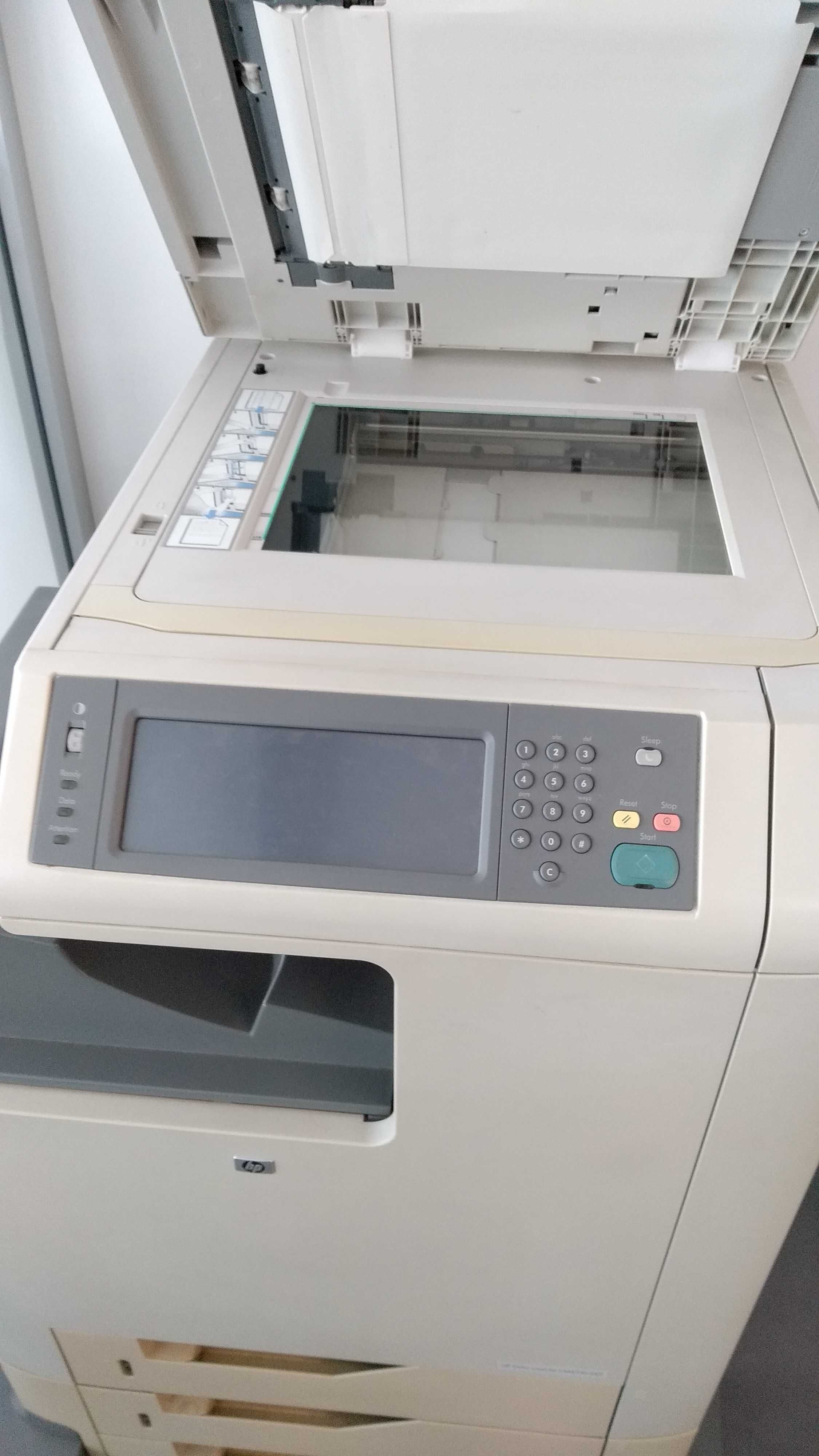 Impressora HP LaserJet 4730