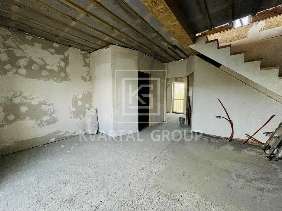 Окремий будинок під ремонт в центрі Гостомеля, дом біля озера