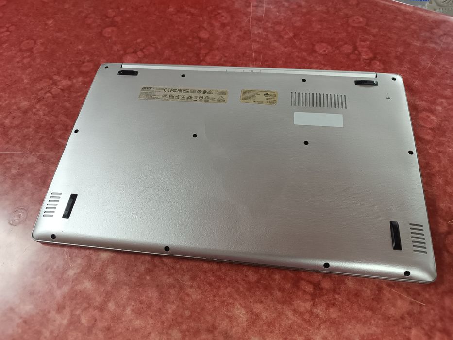 Продам ноутбук Acer Swift SF515-51T N18P2 розбитий екран