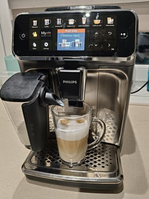 Ekspres ciśnieniowy Philips LatteGo 5400