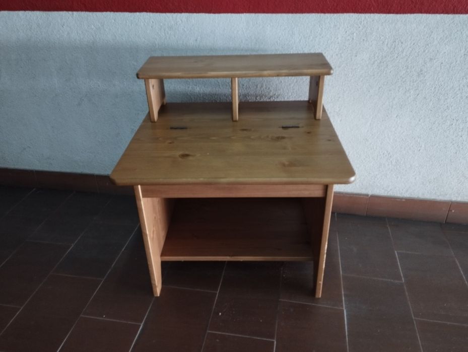 Mesa criança em madeira maciça