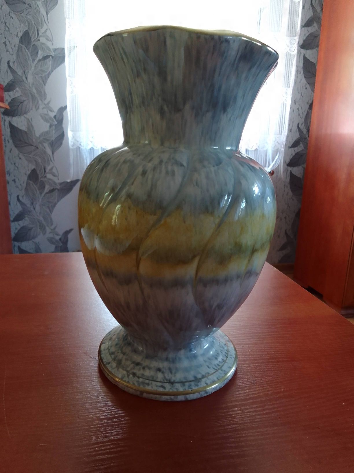 Duży wazon ceramiczny