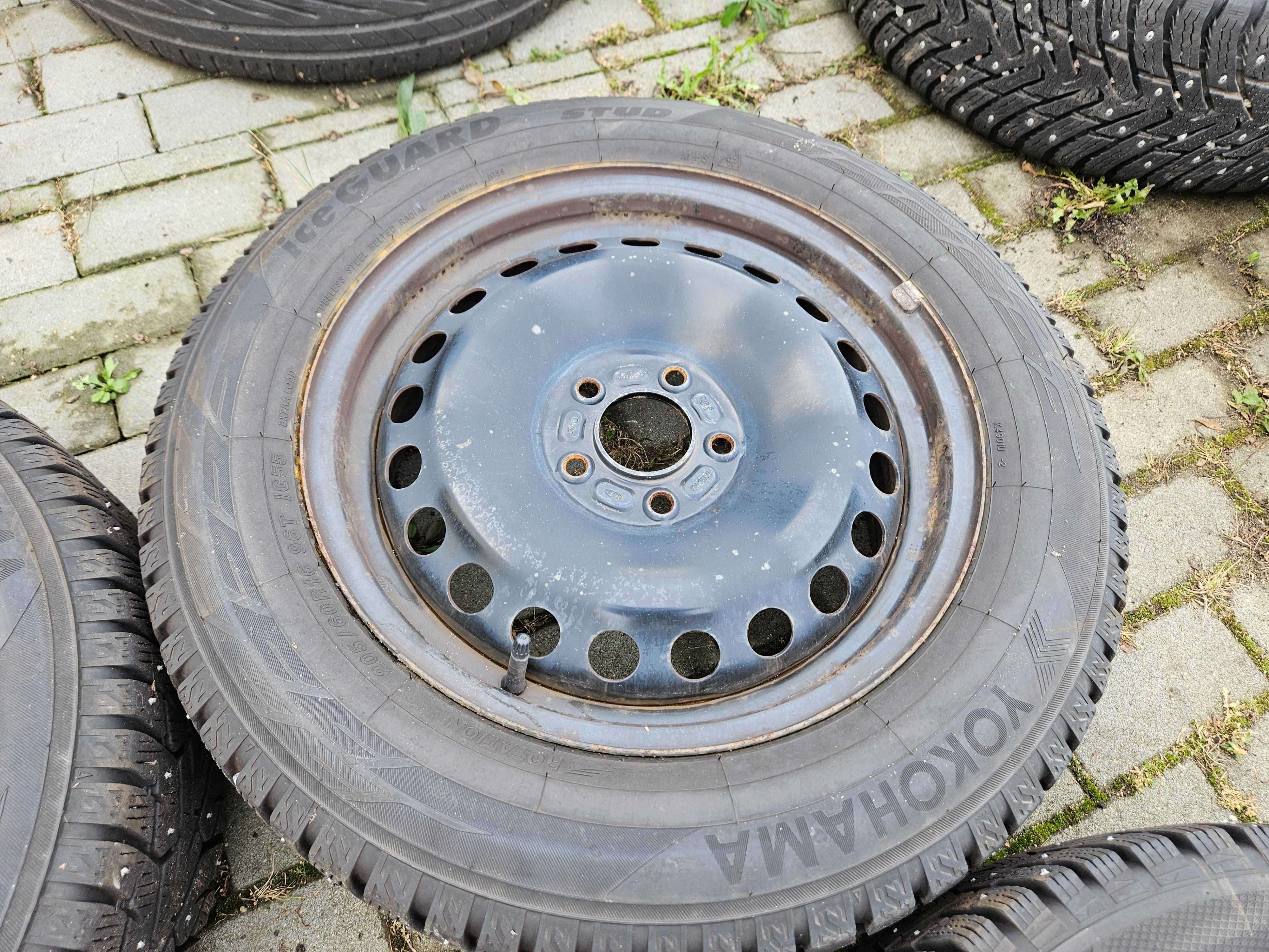 Koła felgi opony zimowe 205/60/16 R16  5x108 Ford   K18