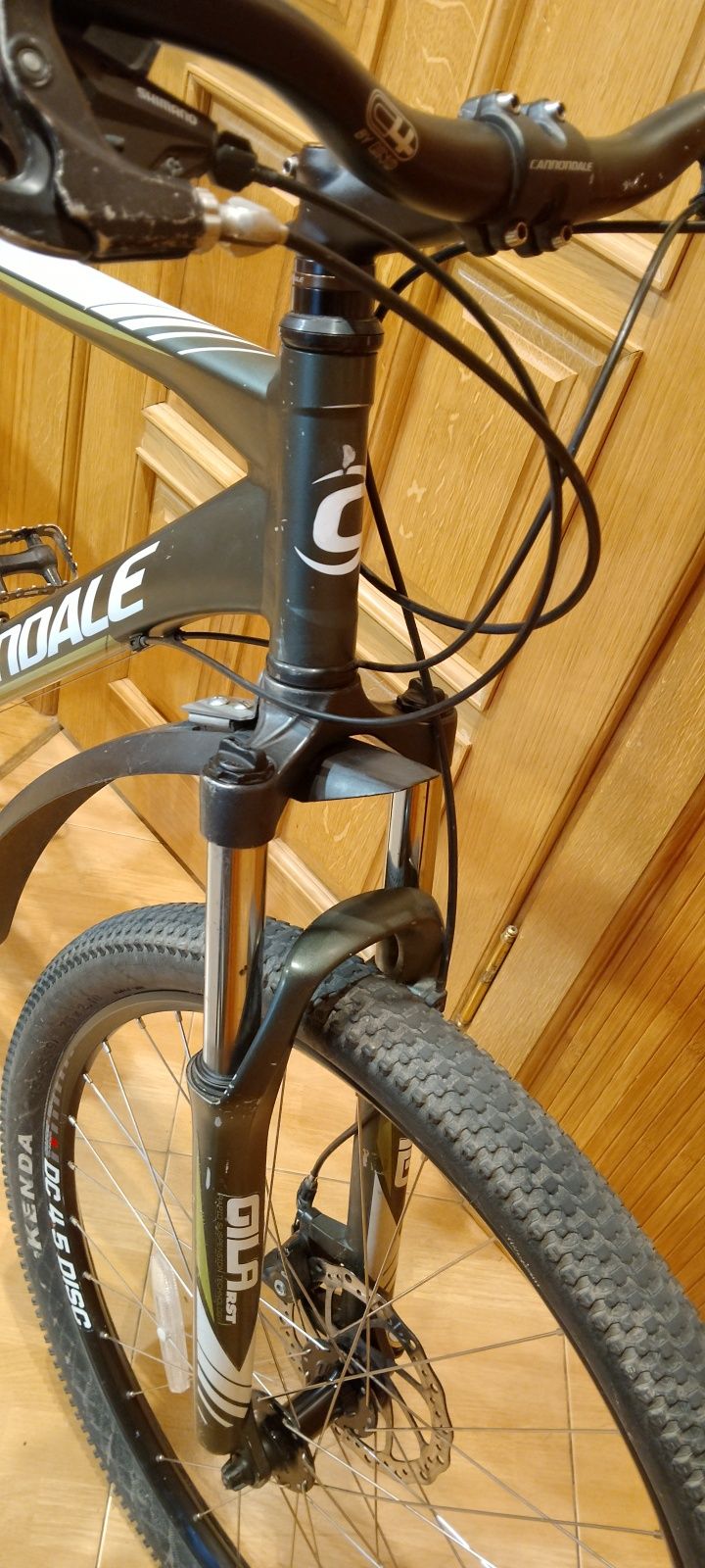 Продам велосипед CANNONDALE TRAIL 6