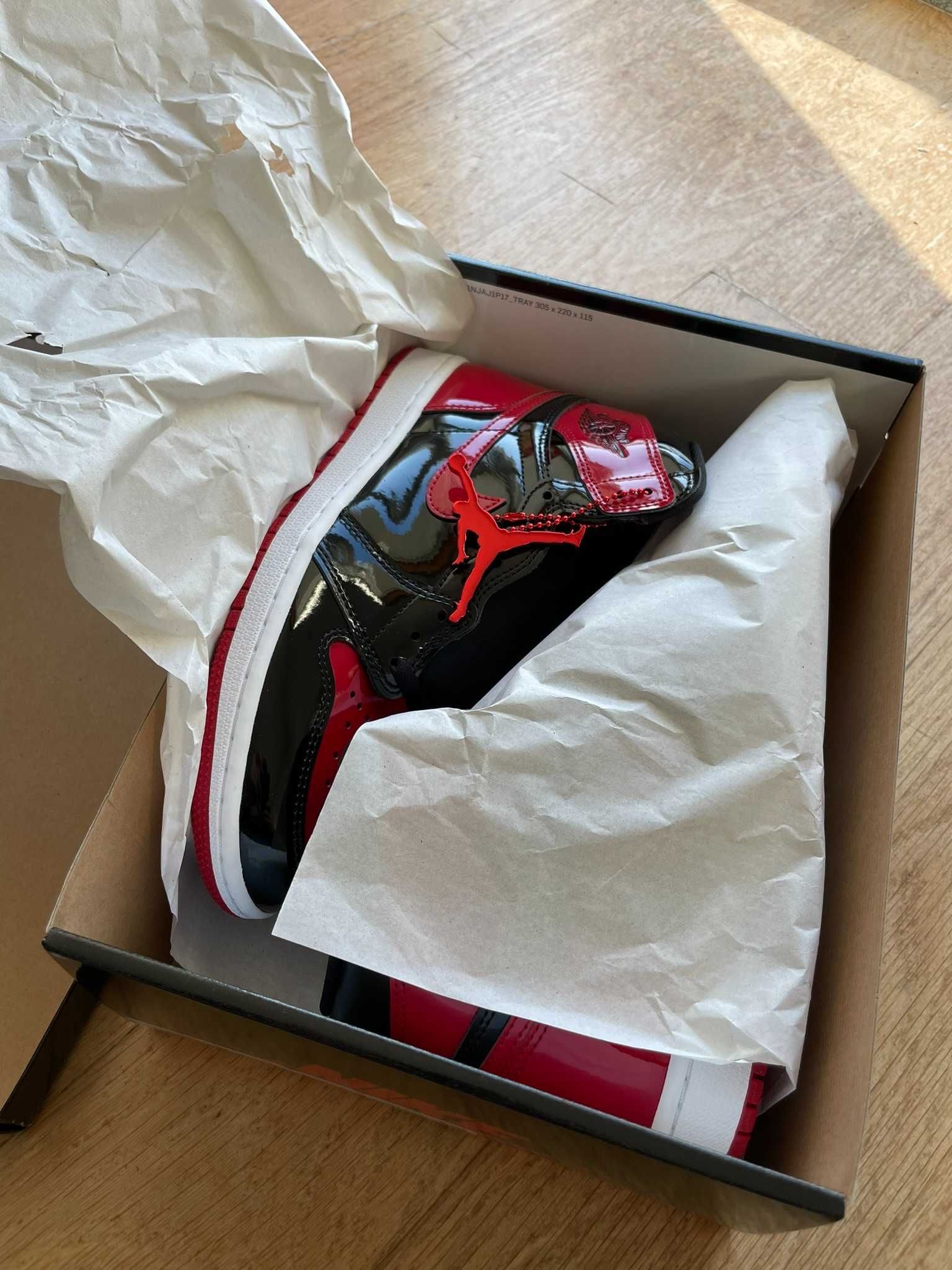 Air Jordan 1 Patent Bred 40.5 US7.5