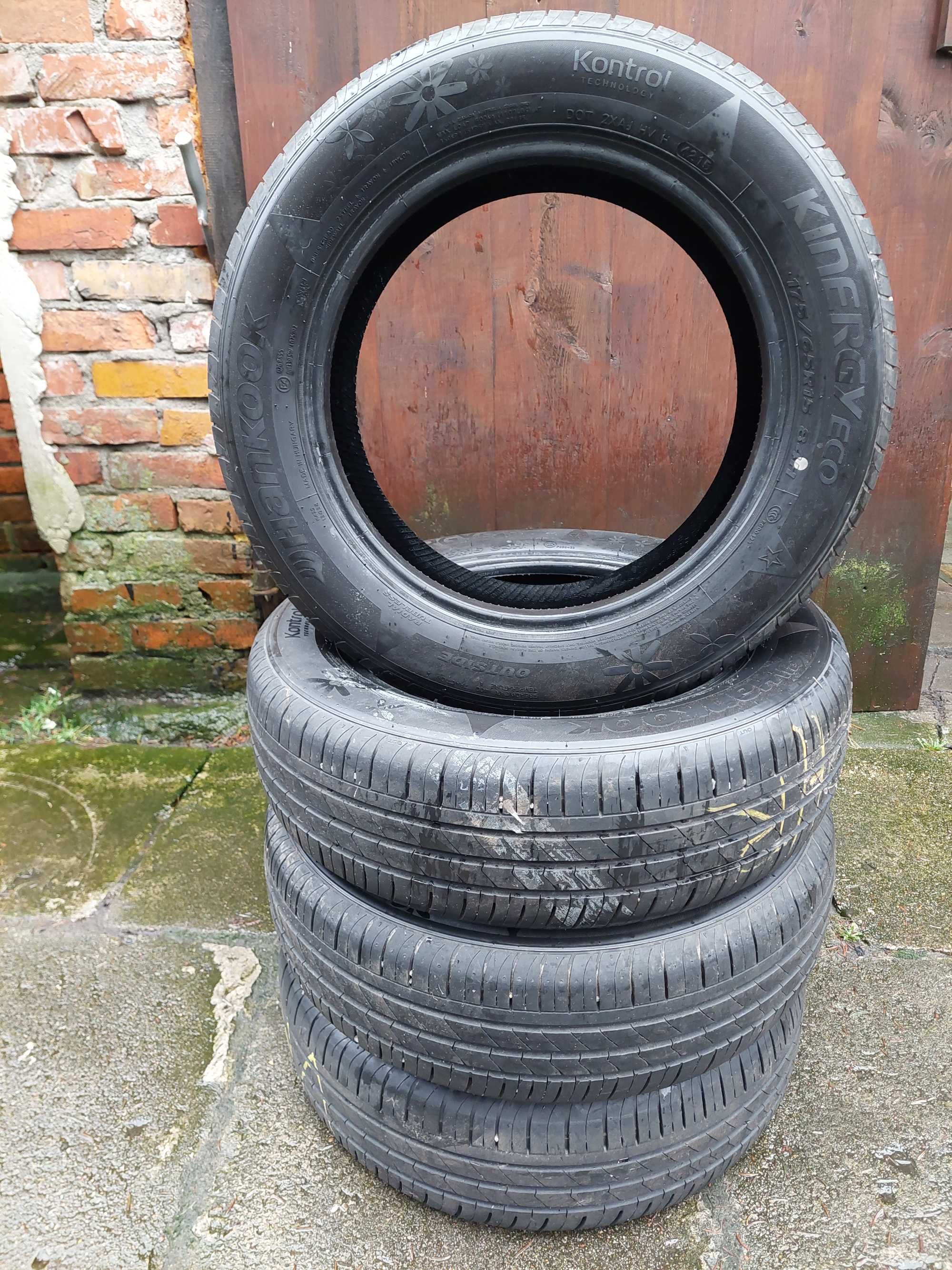 Komplet opon letnich Hankook Kinergy 175/65R15