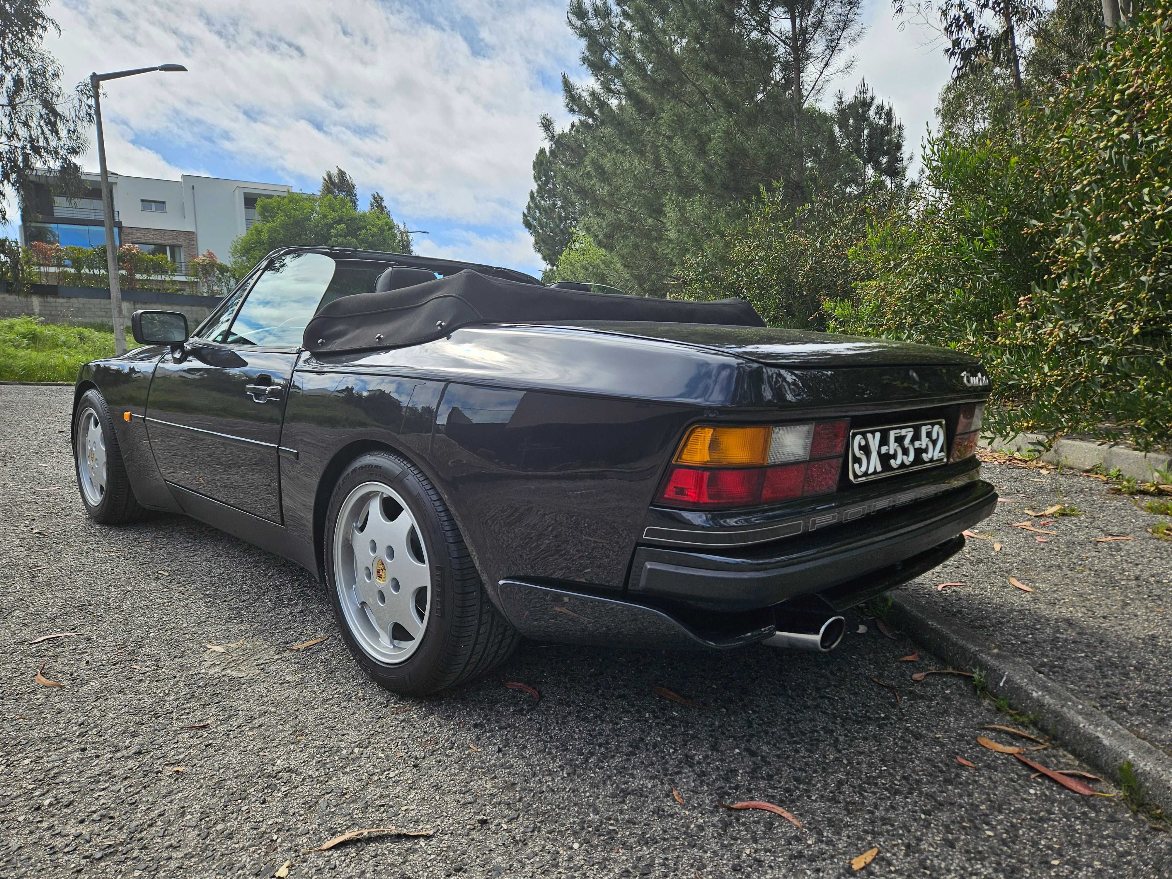 Porsche 944 Turbo Cabrio