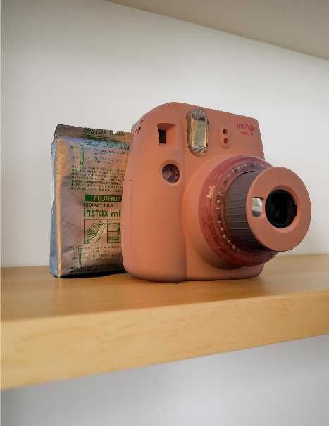 Instax Mini 9 cor-de-rosa + pack de película