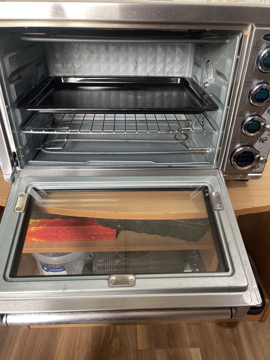 Духовка окремостояча з нержавіючої сталі