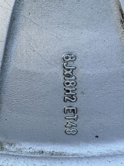 ALUFELGI Oryginalne Audi A6 C6 A8 D3 A4 B7 18 cali ET48 8J 57.1 5x112