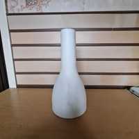 Biały wazon iKEA