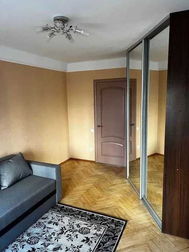 Здам в оренду 2к квартиру на вул. Ольжича