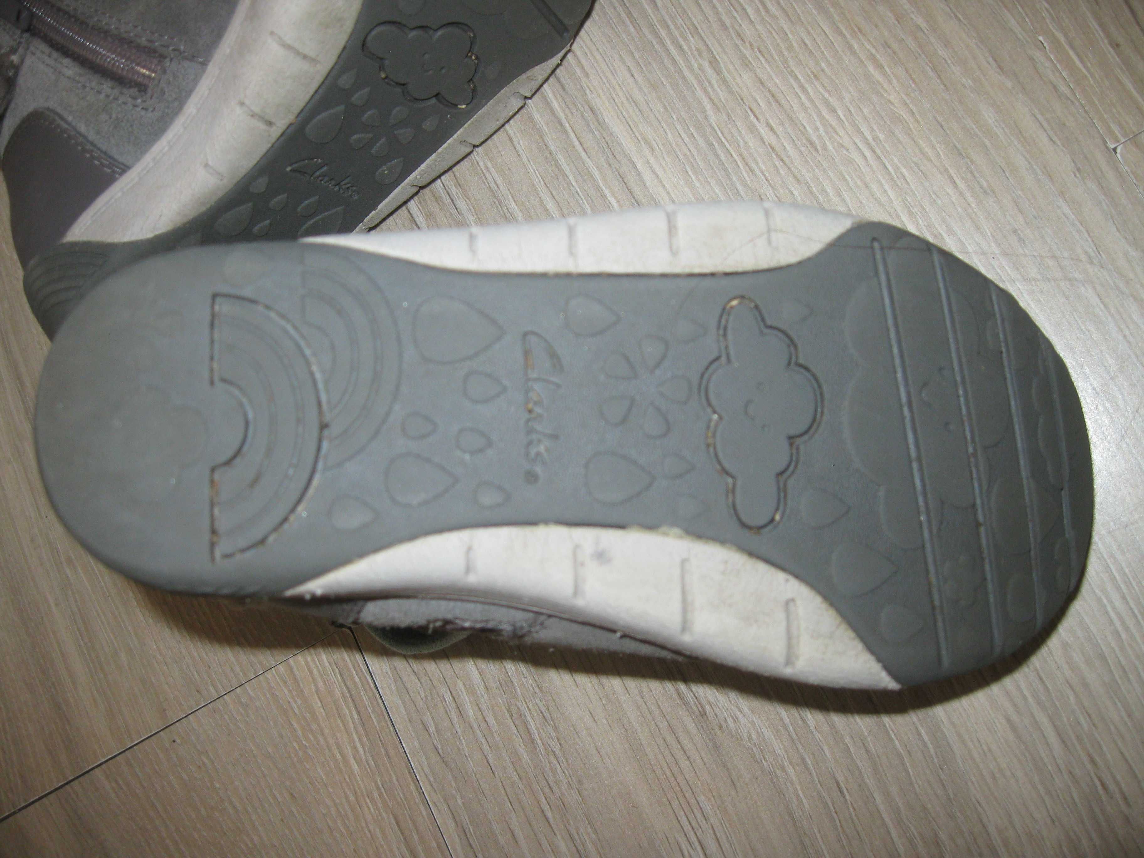 Clarks półbuty skórzane rozmiar 26 wkładka 16 cm