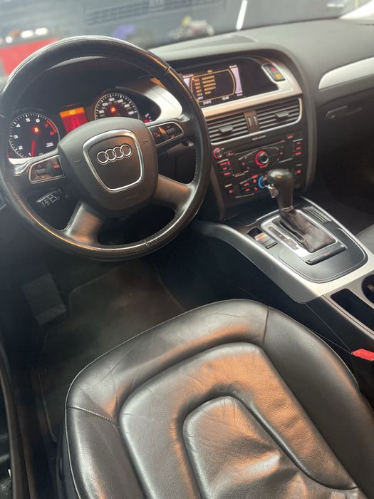 AUDI A4 AVANT 2.0 TFSI QUATTRO