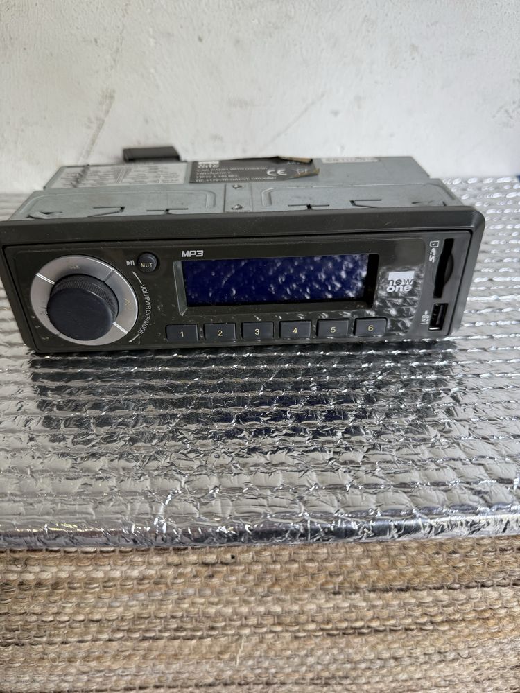 Vendo radio universal