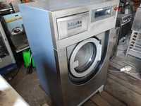 Профессиональная стиральная машина MIELE на 13  кг.