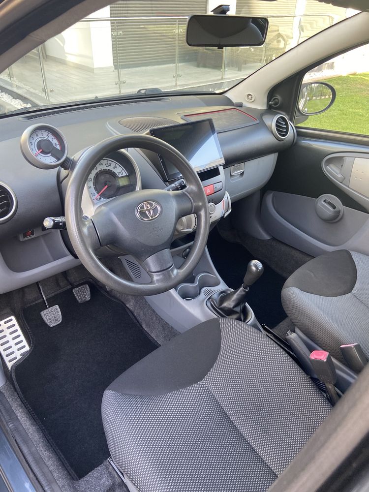 Toyota Aygo • Jantes Especiais • Multimidia • AC  • 129 mil km