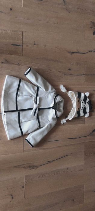 Płaszczyk jesienny Next 12-18 miesięcy + czapeczka żyrafa