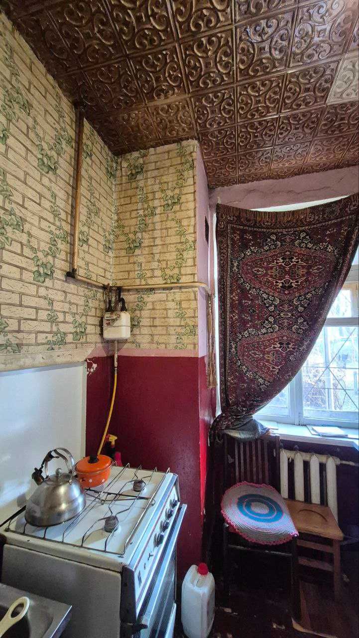 Кімната 20 кв.м в комунальній квартирі, Заводський район