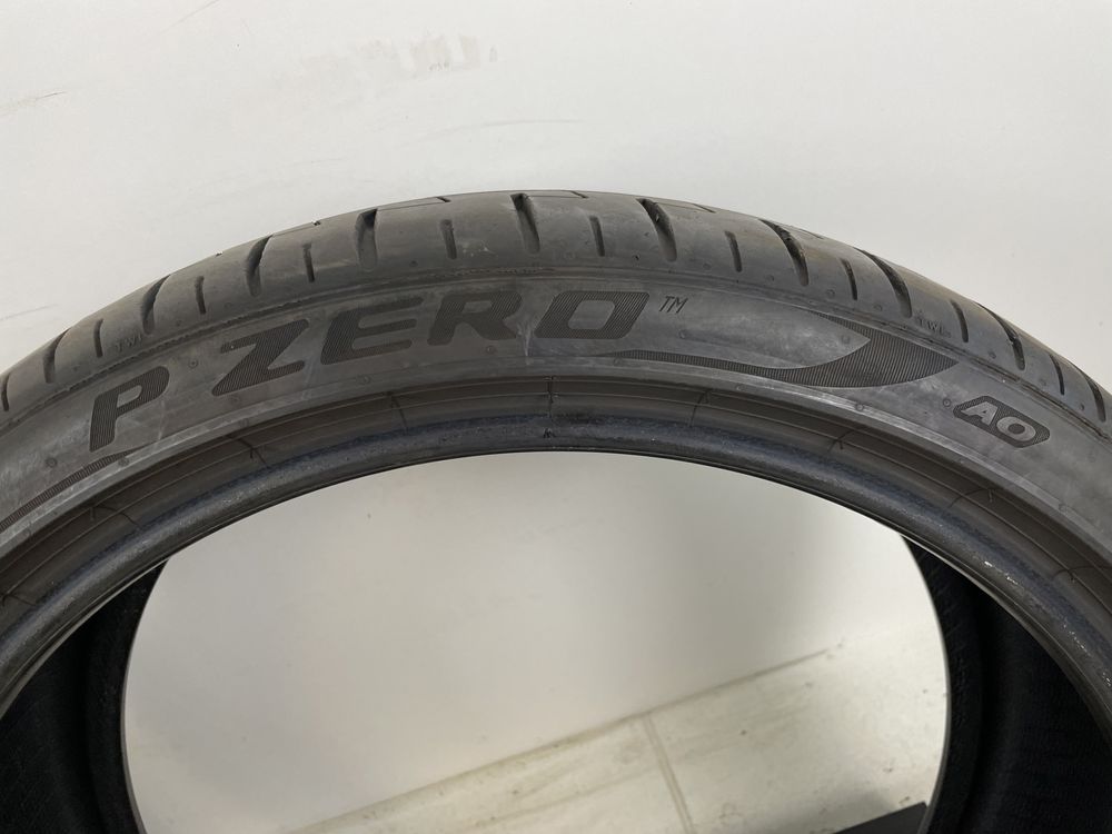 245/35R19 93Y Pirelli P Zero PZ4 AO