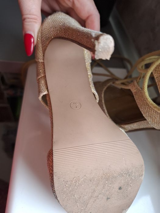 Buty szpilki złote nr 37