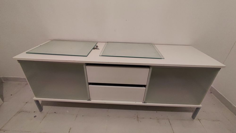 Móvel TV branco Ikea