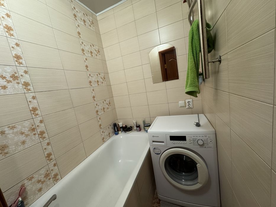 Здам в оренду кімнату для дівчини, р-н Чайки (вул. Князя Романа)