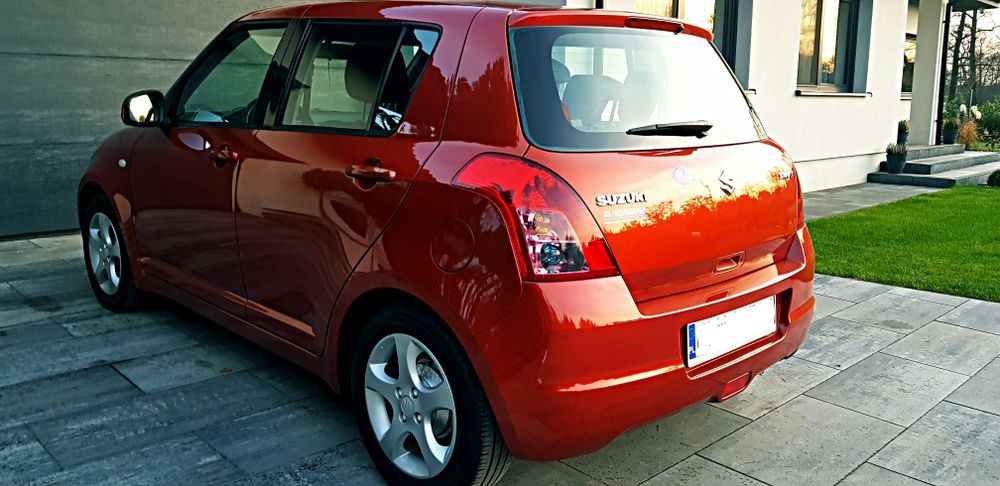 *SŁODKA Oszczędna PSZCZÓŁKA* Śliczne Suzuki Swift GAZ Niski Przebieg