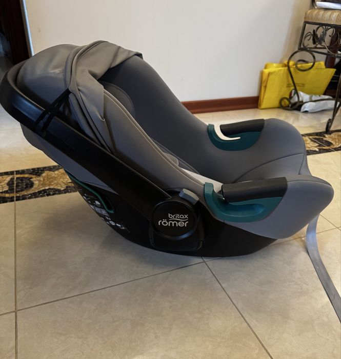 Автокрісло Britax Römer BABY-SAFE3 i-SIZE (Frost Grey)