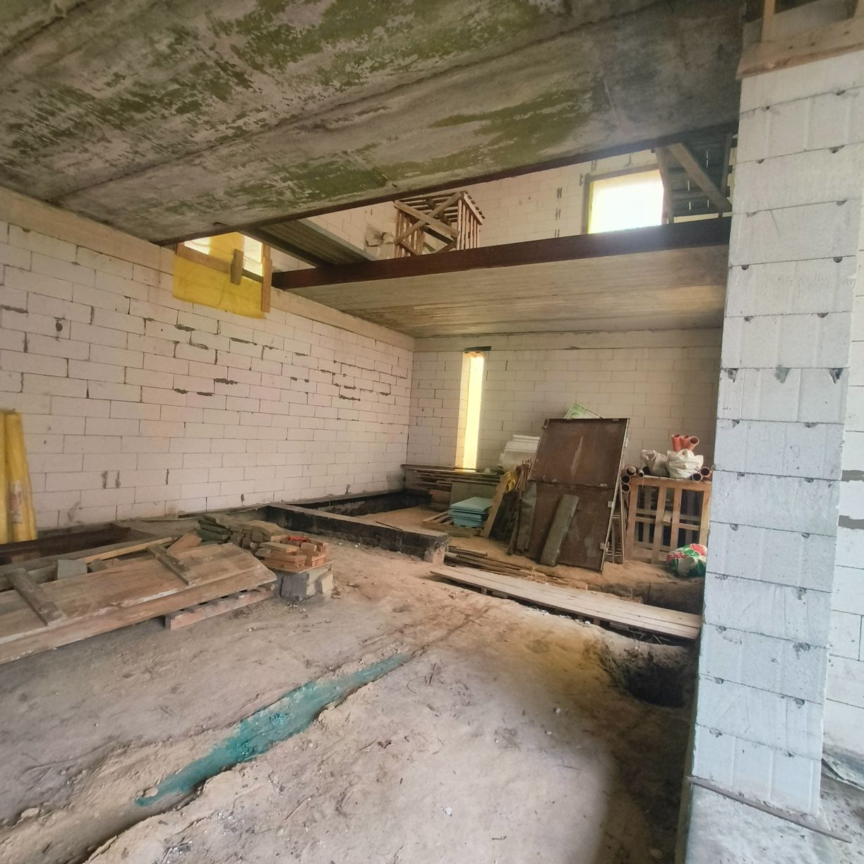 Продаётся недостроенный дом на Гагарина район Материка