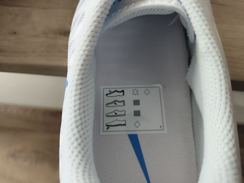 Sprzedam Nike lunargato 2 rozmiar.44