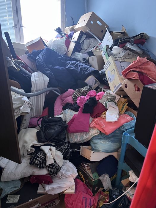 Transport Wywoz wyburzamy ścianki  gruz Oproznianie  utylizacja expres