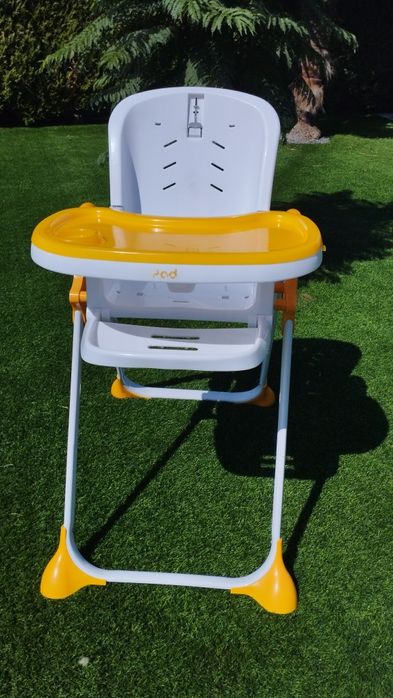 Cadeira de refeição para  crianças.
