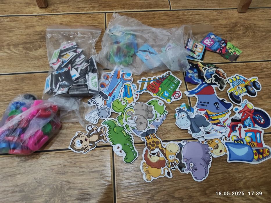 Tablica dwustronna dla dzieci i magnesiki