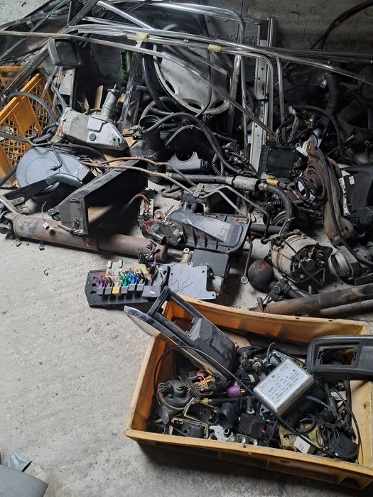 jaguar XJ6, daimler 87, pozostałość części