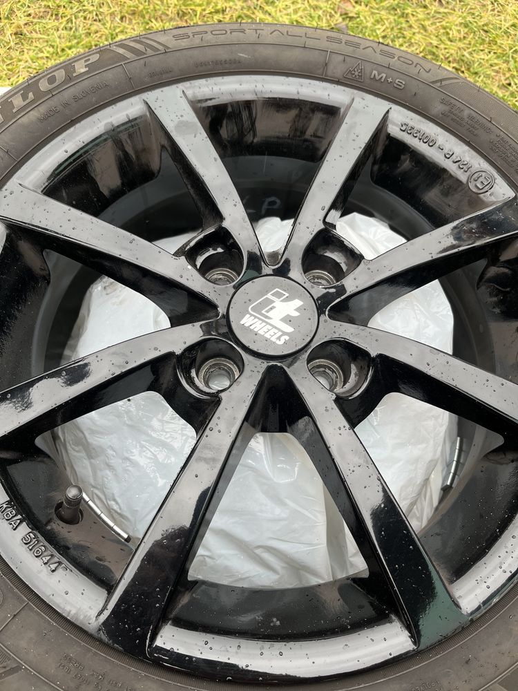Opony Dunlop + alufelgi Wheels 185x55 r. 15. (całoroczne)