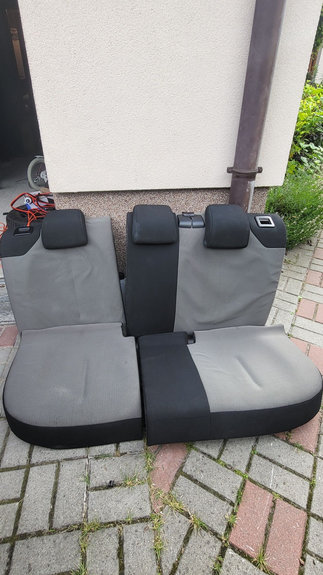Fotele + kanapa do Citroen C4 04-10 (kanapa prana, pokrowce gratis)