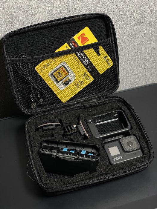 GoPro 8 / MediaMod / флешка 64 гб / 3 акуми / зарядна станція (гопро)