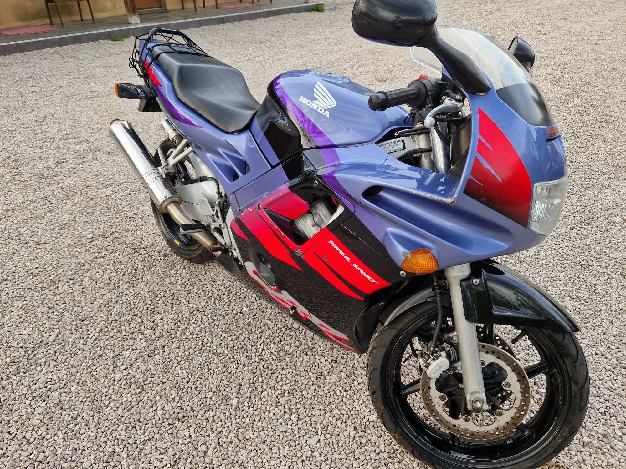 Honda cbr 600 f2